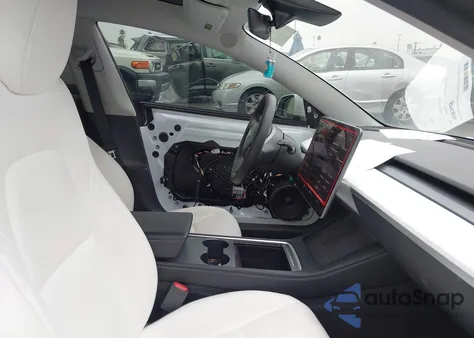 2023 Tesla Model 3 Rear-Wheel Drive from USA, damaged, VIN 5YJ3E1EAXPF551800